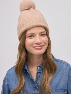 Gorro con detalle pompón 70688 YSABEL MORA