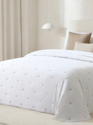 Colcha bouti entretiempo (blanco y beige) LORA Fundeco